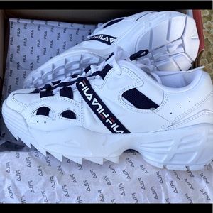 FILA WOMENS HIT N RUN SNEAKER - WHITE